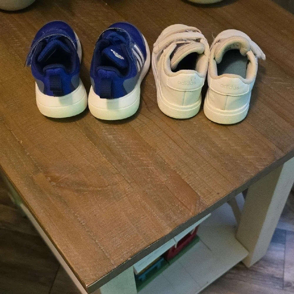 Adidas Kids Blue and White Sneakers - Picture 5 of 5